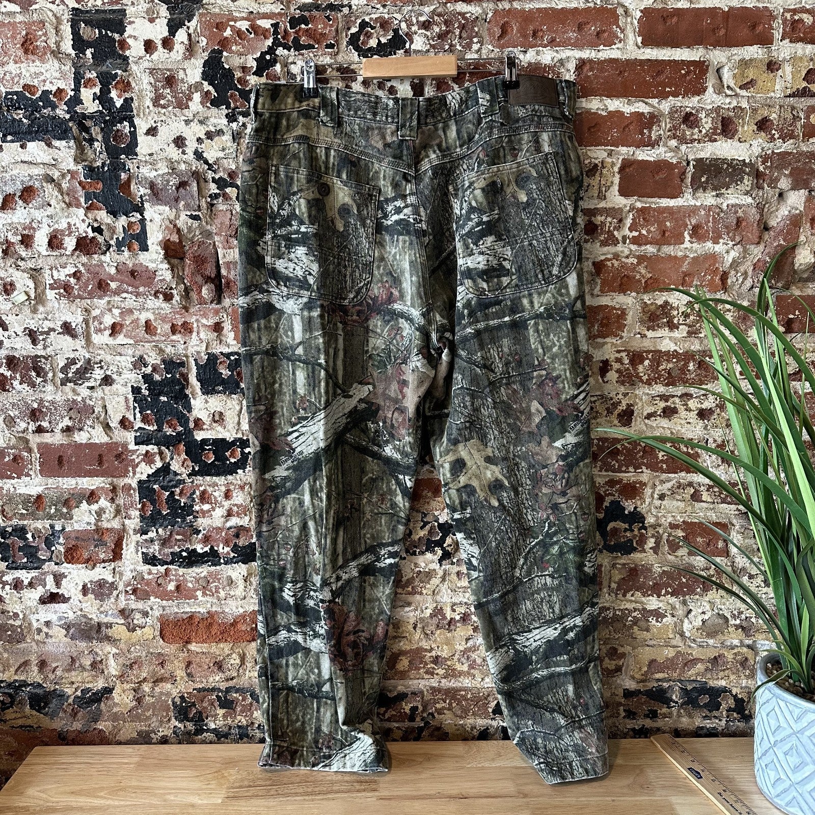 Cabelas Camo Jeans Pants Mens 44 Breakup Camouflage Straight Hunting 41x31"