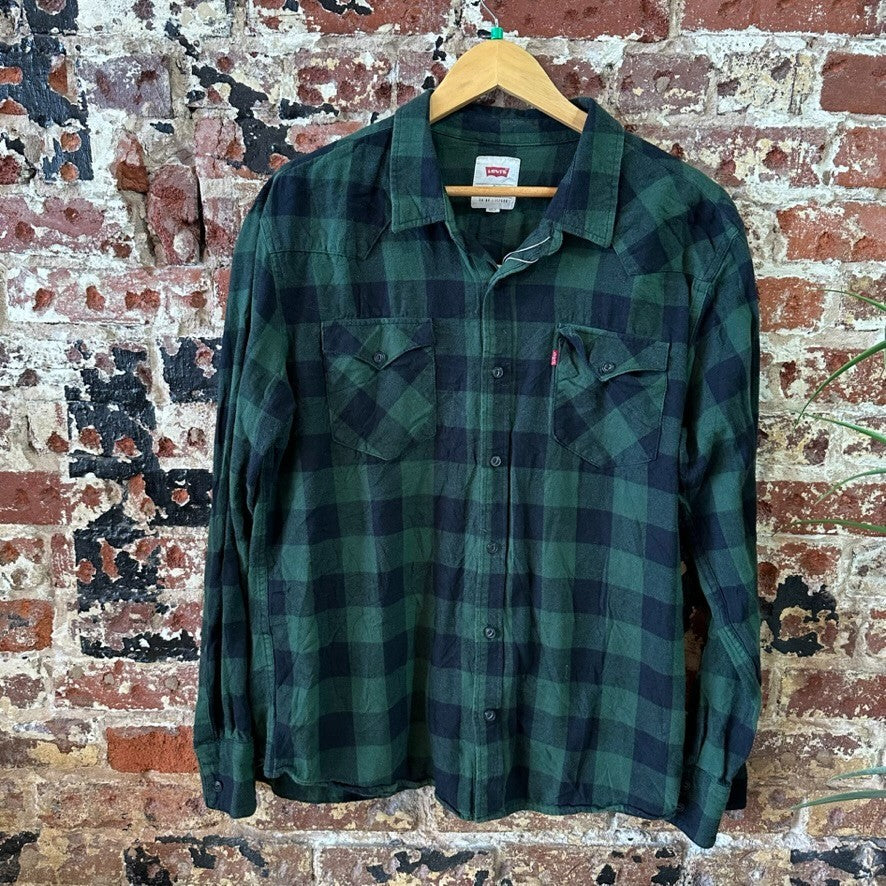 Levi's Green Plaid Button Up Shirt Men XL Long Sleeve Flannel