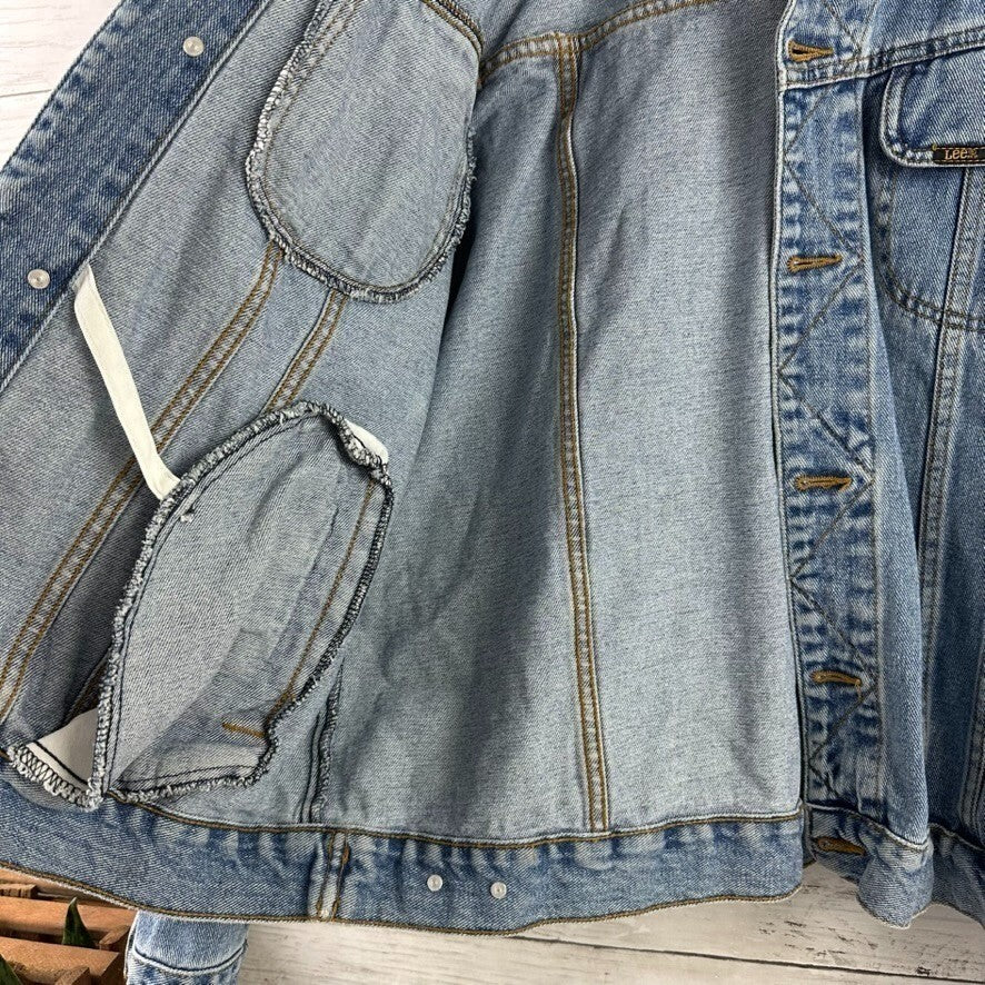 Vtg Lee Sz Large Button Front Crop Denim Trucker Jacket Light Wash Grunge