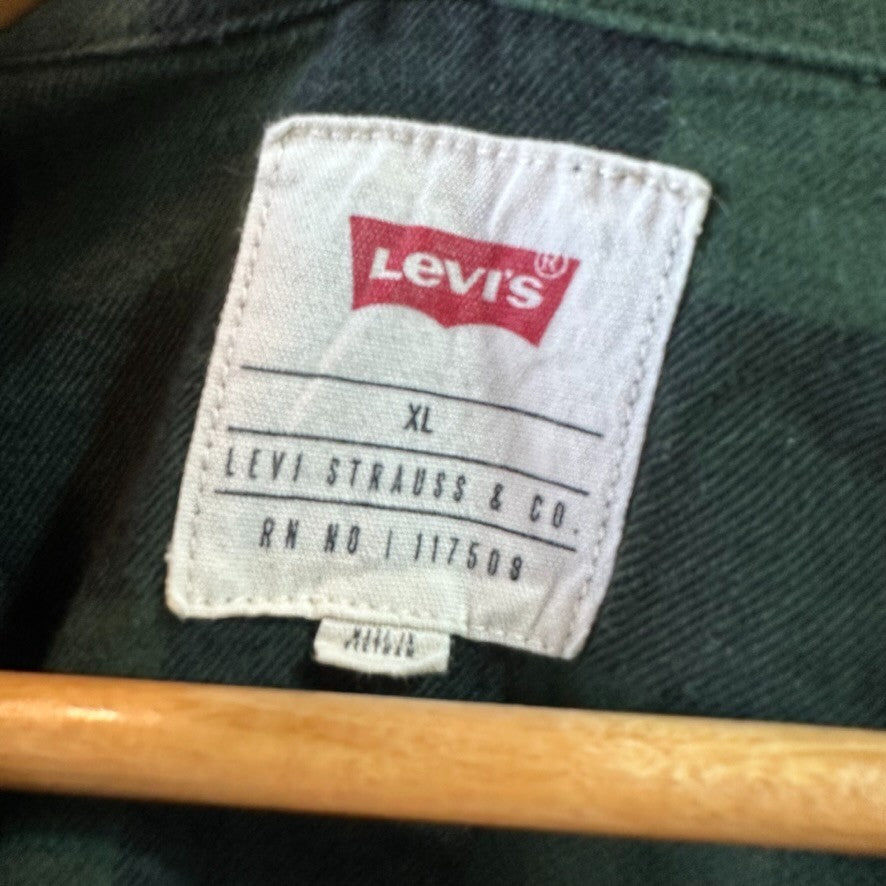 Levi's Green Plaid Button Up Shirt Men XL Long Sleeve Flannel