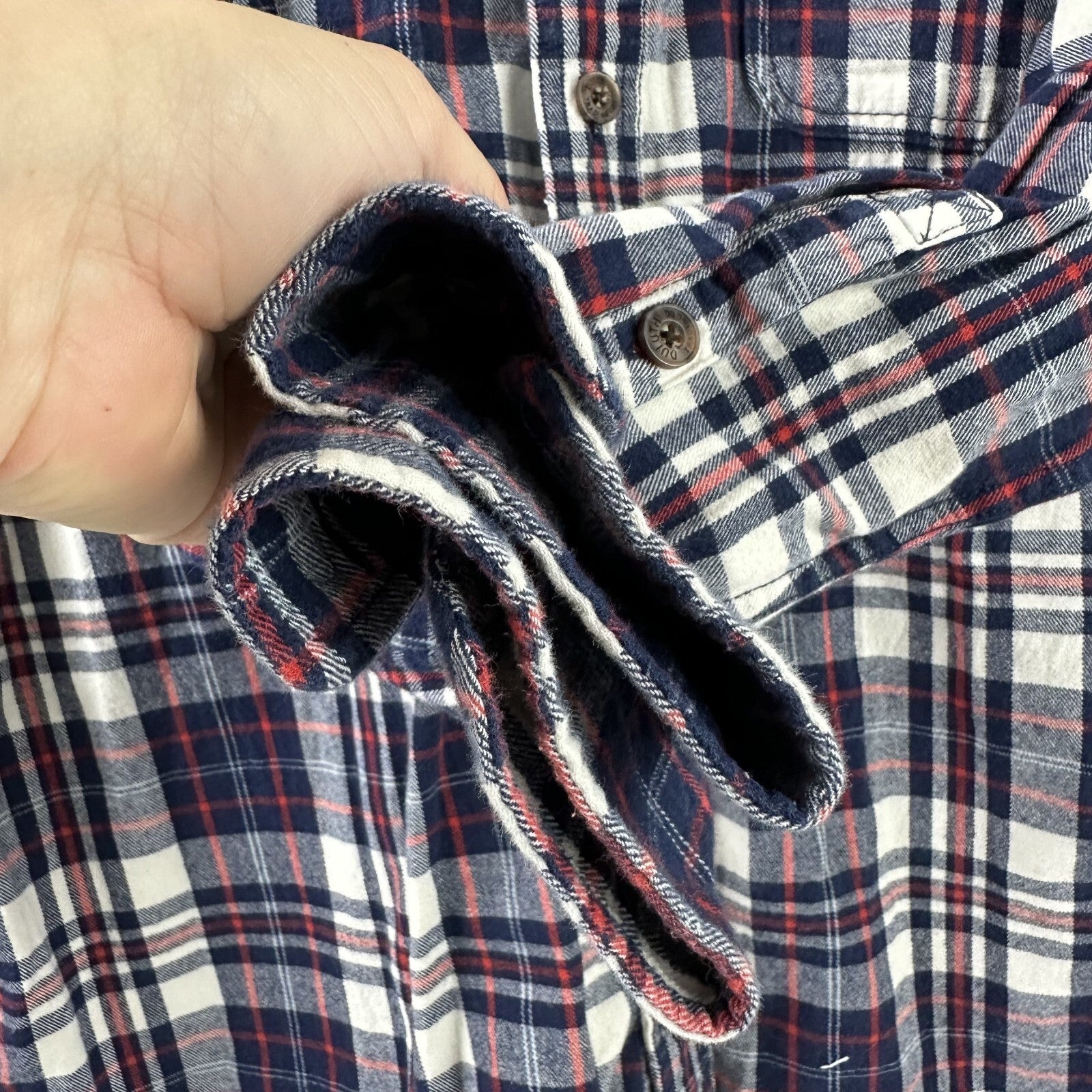 Duluth Trading Co Men’s Large Cotton Blue Red Plaid Long Sleeve Flannel Shirt