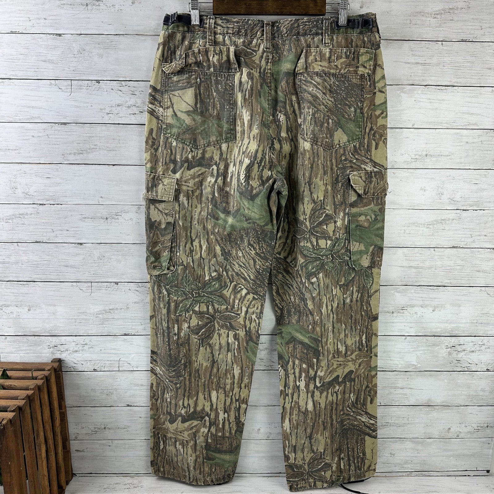Liberty Cargo Camo Camouflage Hunting Pants Men's Large Reg 35x30 Real Tree