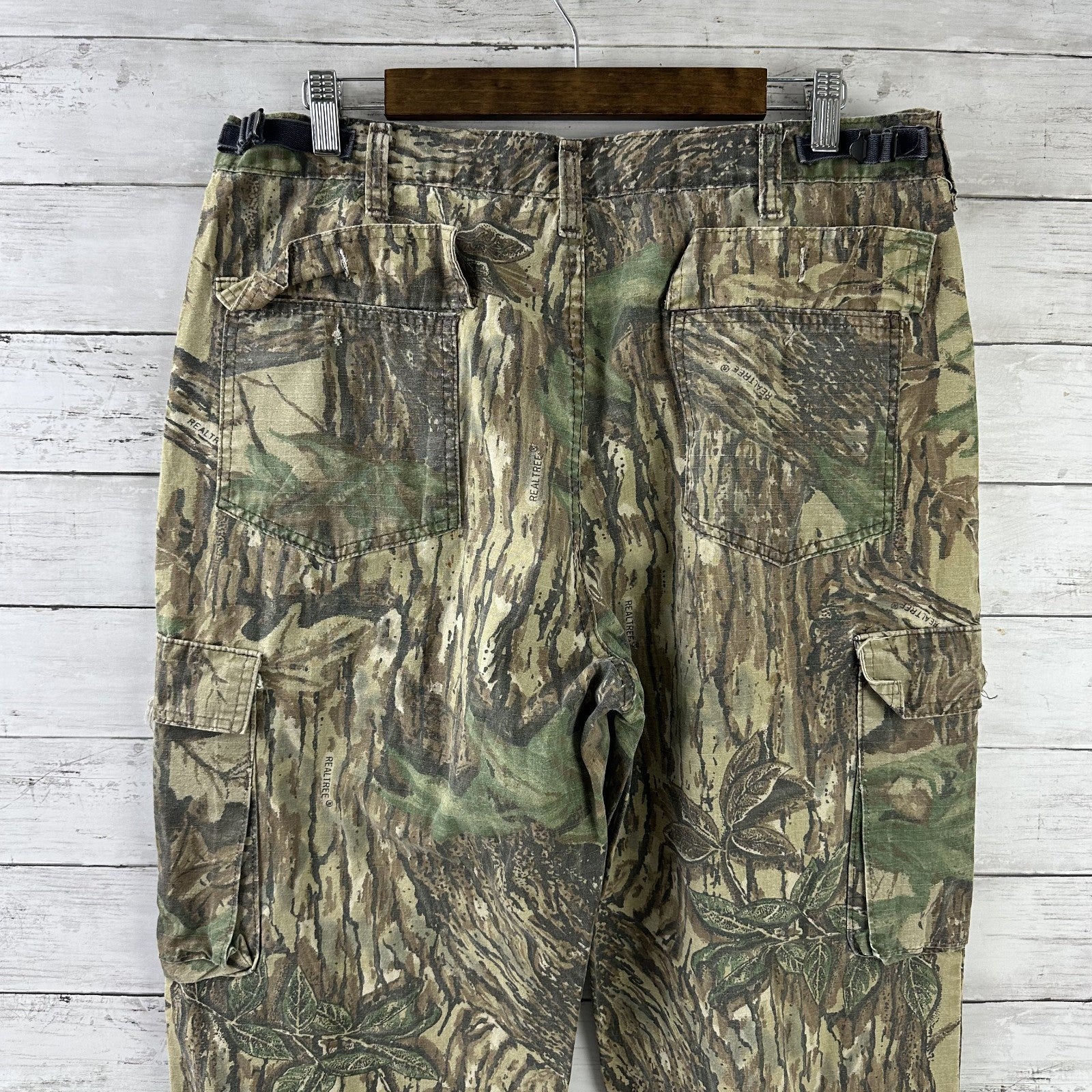 Liberty Cargo Camo Camouflage Hunting Pants Men's Large Reg 35x30 Real Tree