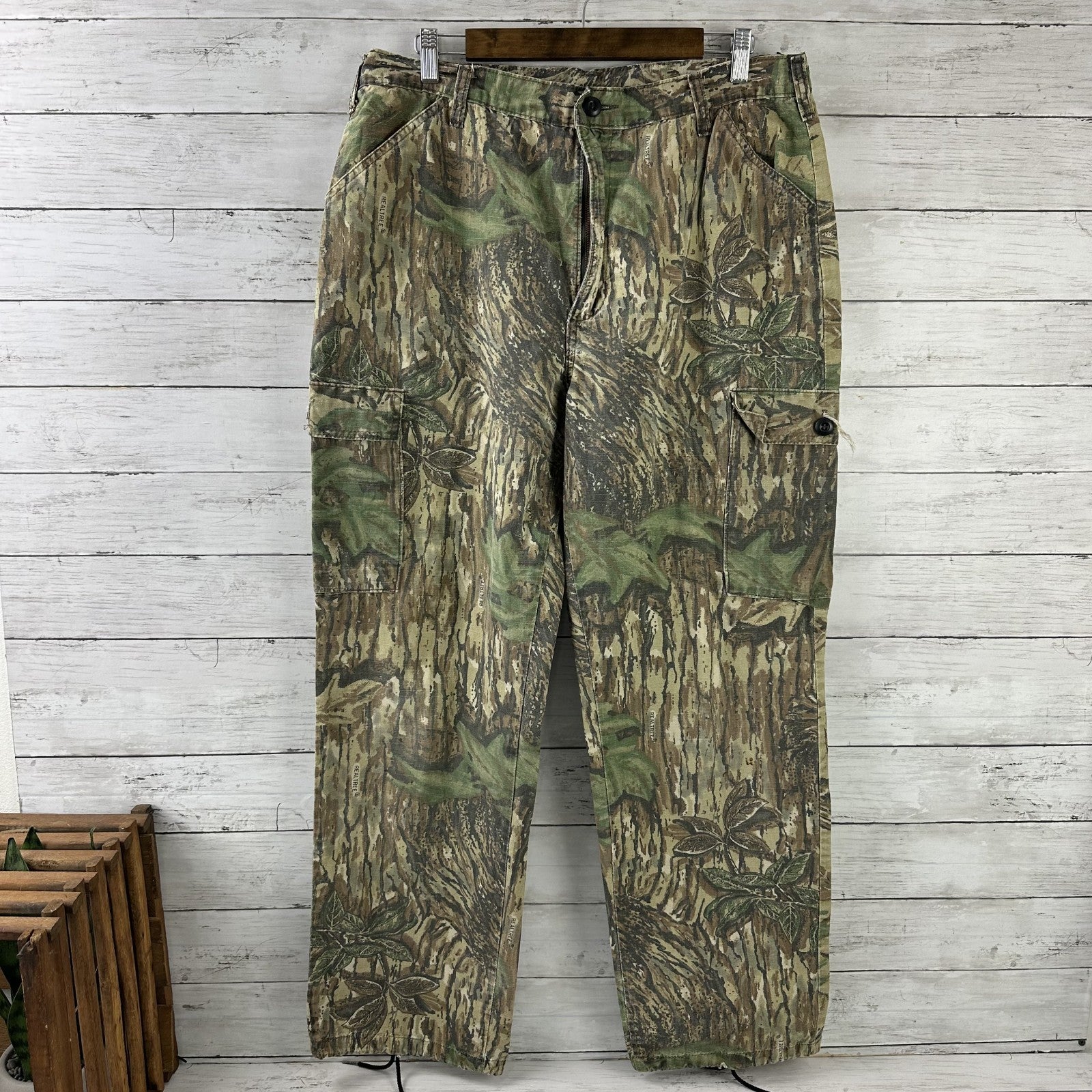 Liberty Cargo Camo Camouflage Hunting Pants Men's Large Reg 35x30 Real Tree