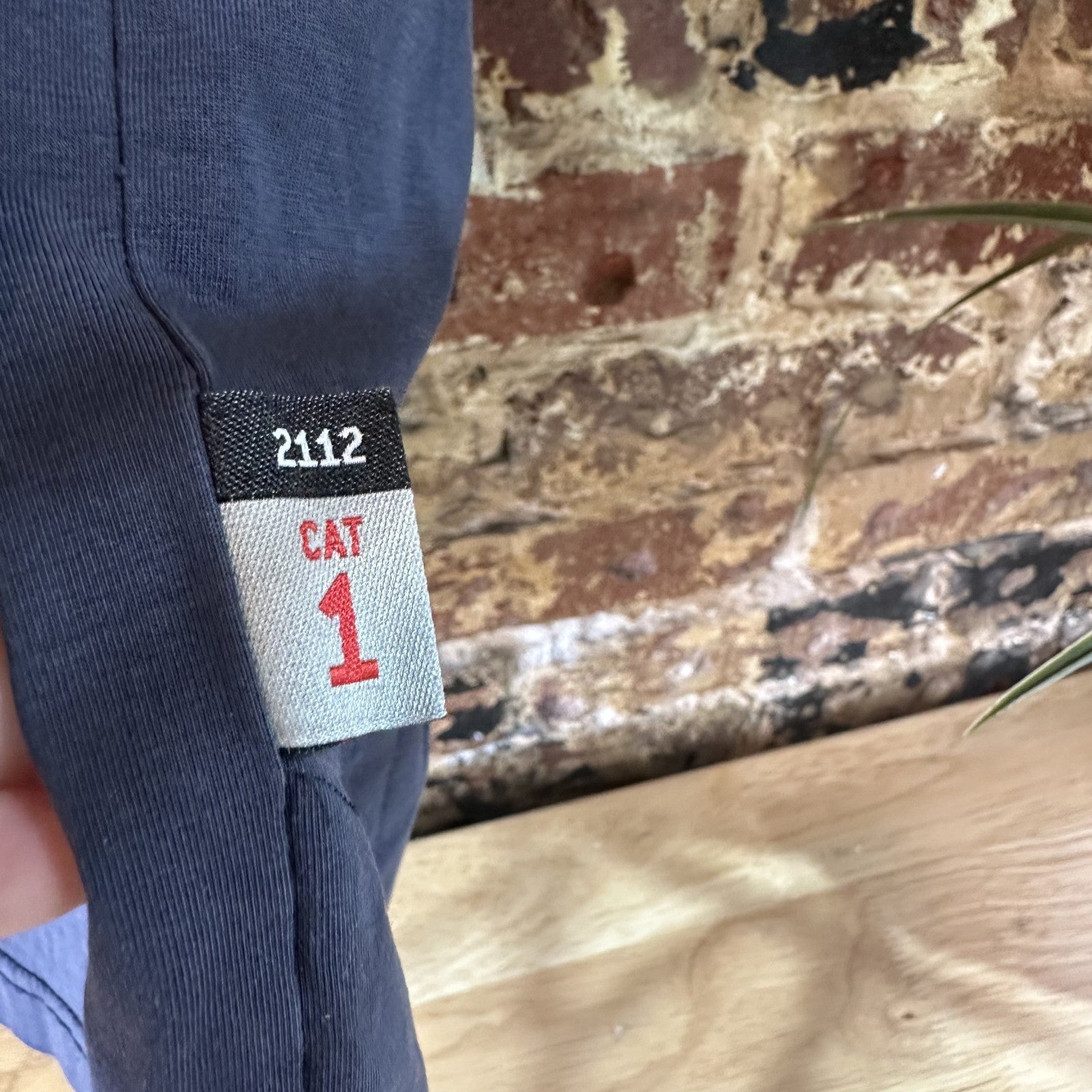 Carhartt FR Shirt Mens Medium Flame Resistant Force Relaxed Fit CAT 1 Workwear