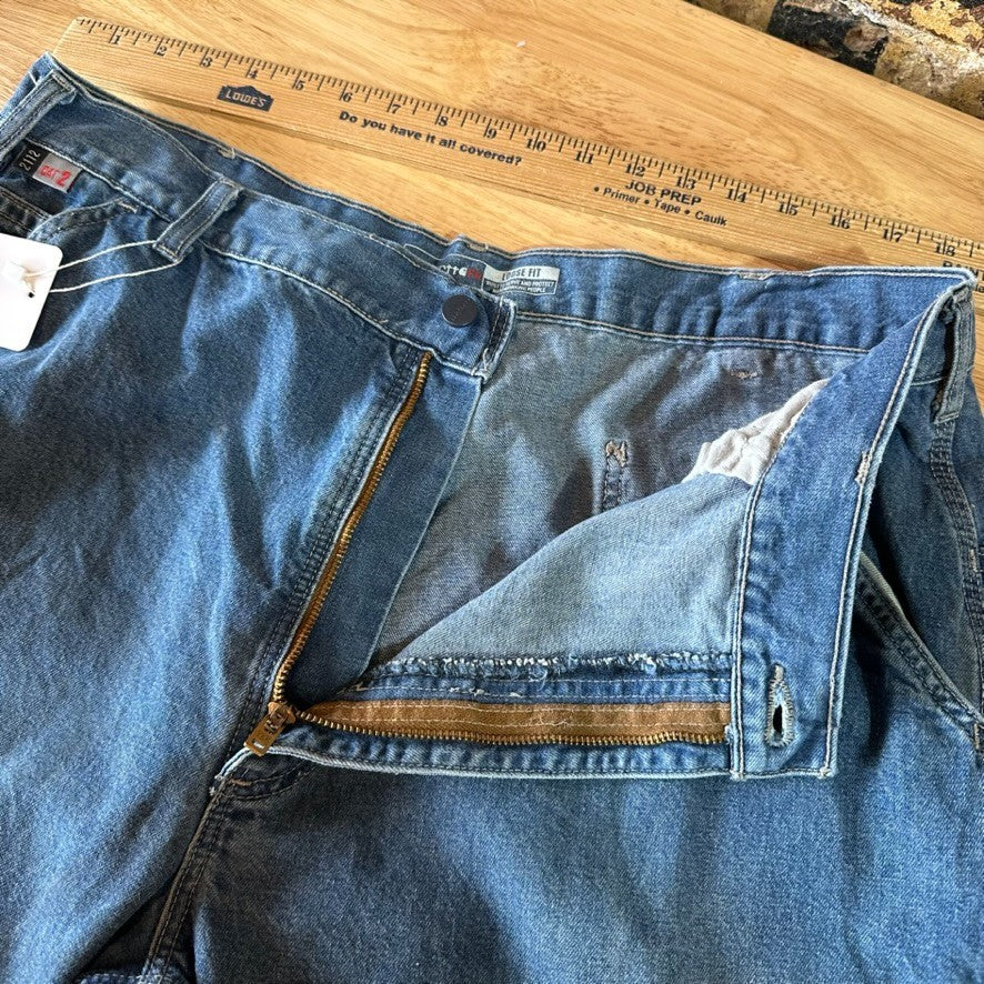 Carhartt Carpenter Jeans FRB13-DNM Mens 40x32 FR Flame Resistant Denim Loose