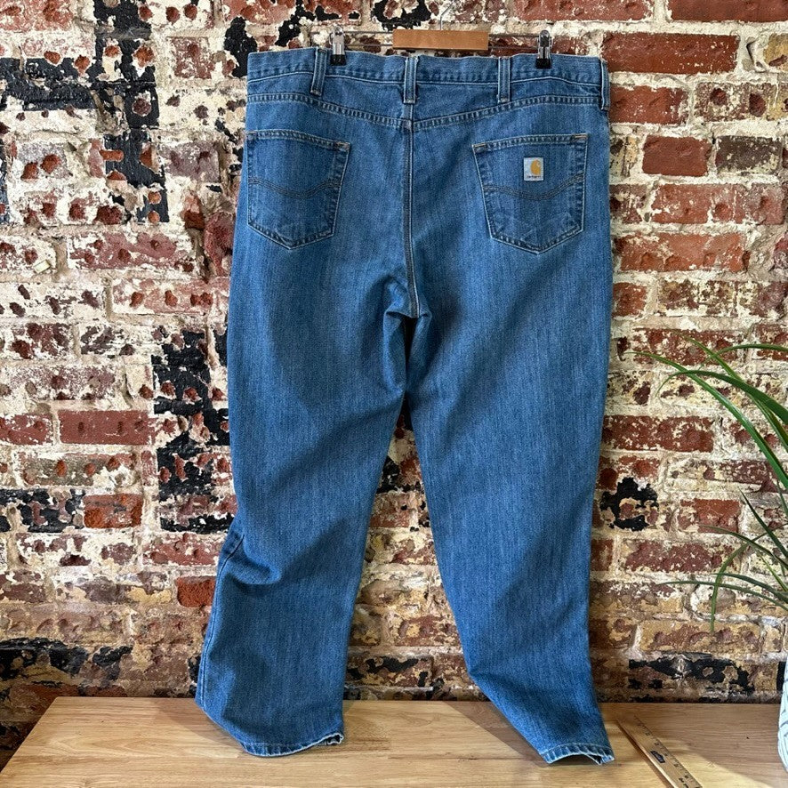 Carhartt Jeans Men Size 42x32 Blue Jean Workwear Relaxed Fit 5 pocket