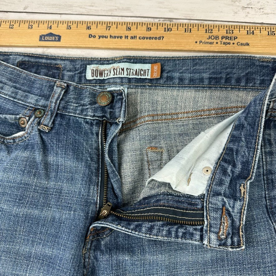 Aeropostale Jeans Men's Size 30x32 Bowery Slim Straight Distressed Blue Denim