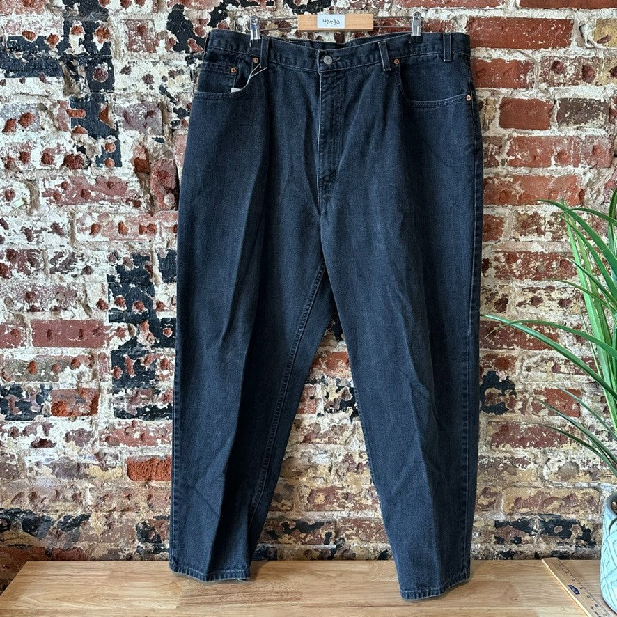 VTG Levis 560 Loose Fit Tapered Leg 40x29.5 Black Red Tab Jeans Levi's Levi