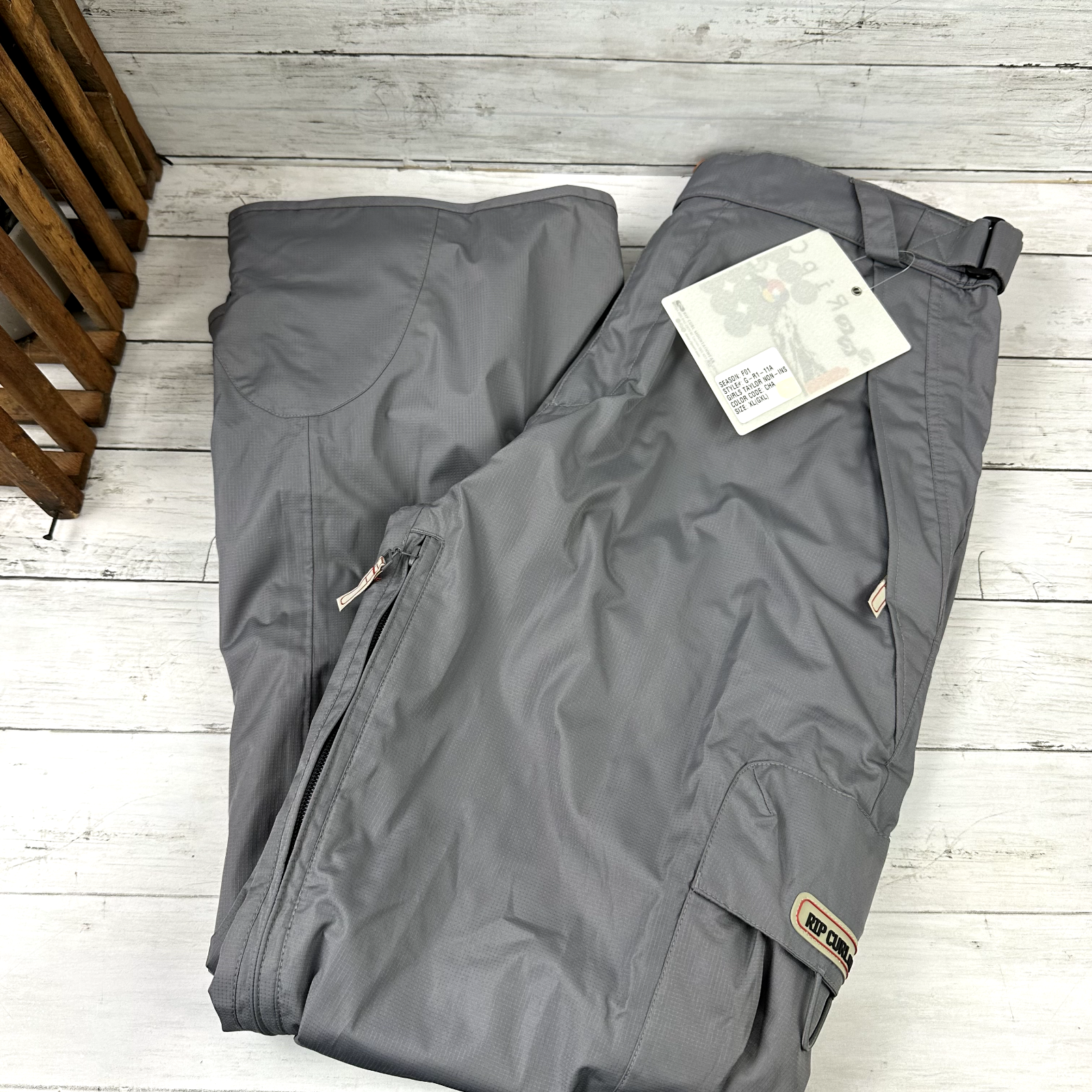 Vtg Ripcurl Mountainwear 2001 Womens juniors Snow Pants sz XL NWT Deadstock gray