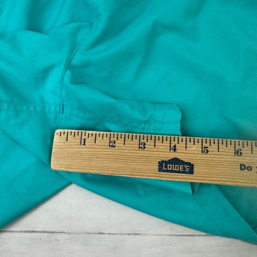 The North Face Womens Shorts Size XL 3 Pockets Running Hiking Gym Travel teal