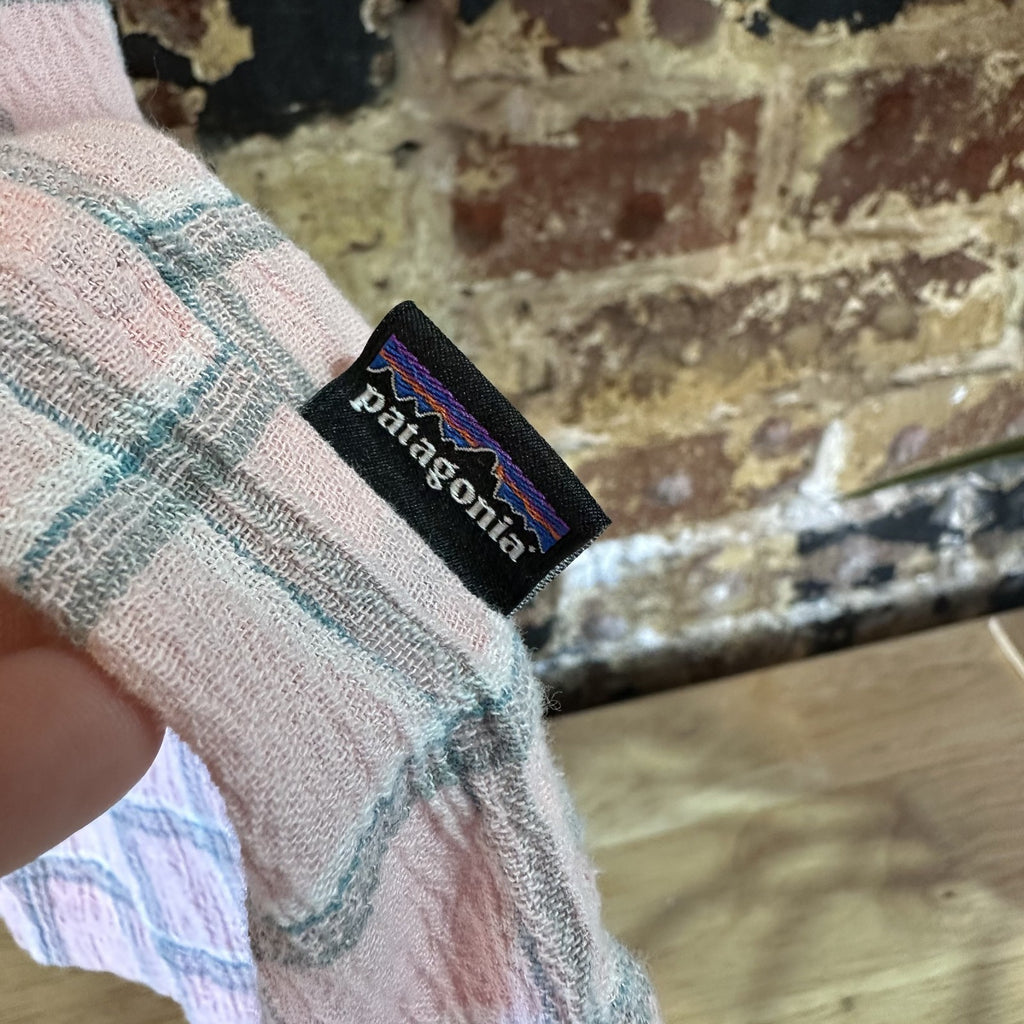Patagonia Men's Small Button Up Shirt