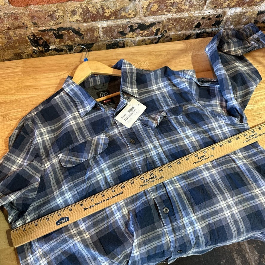 Wrangler ATG Men's 2XL Button Up Shirt