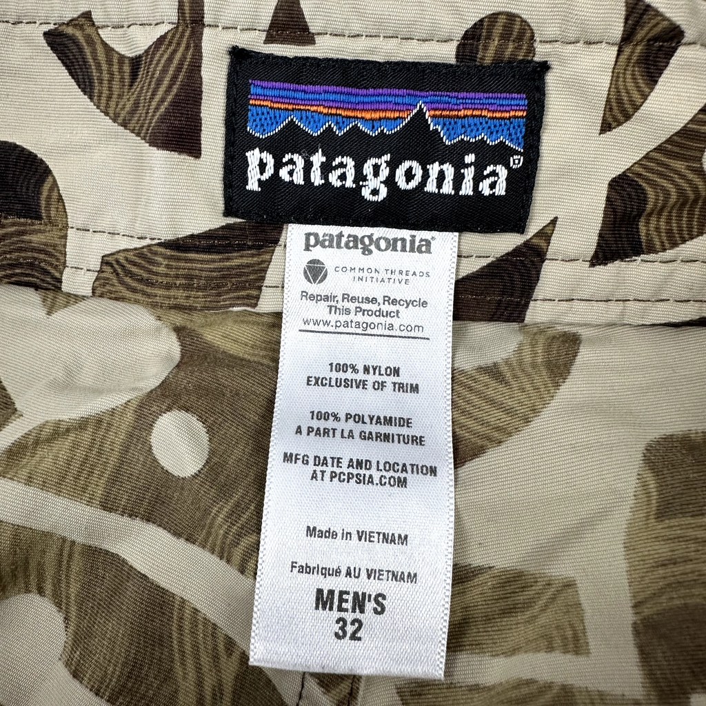 Patagonia brown Nylon Shorts Men Size 32 wavefarer board shorts swim (32x9.5")
