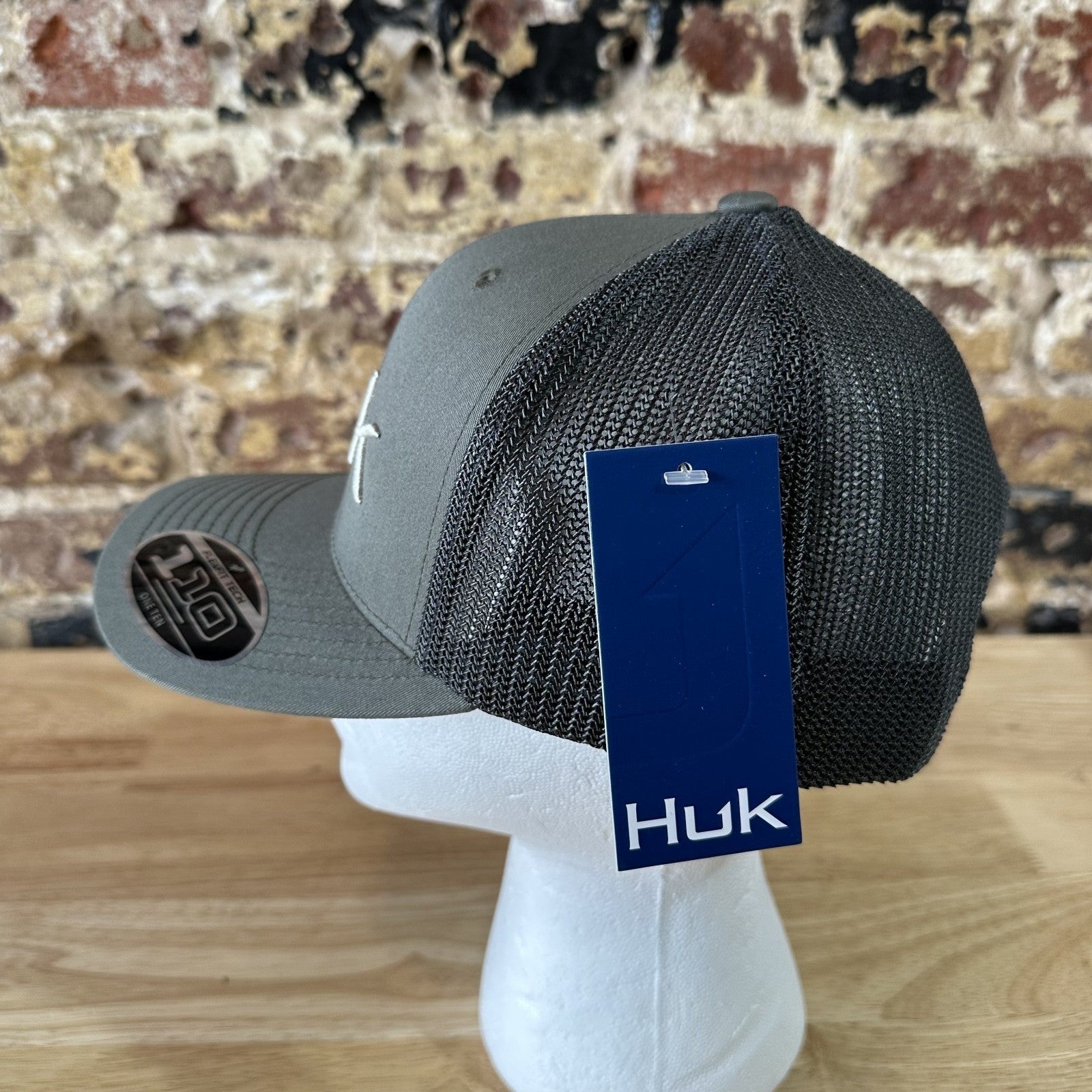 Huk Fishing Mens Green Snapback Cap Hat NEW