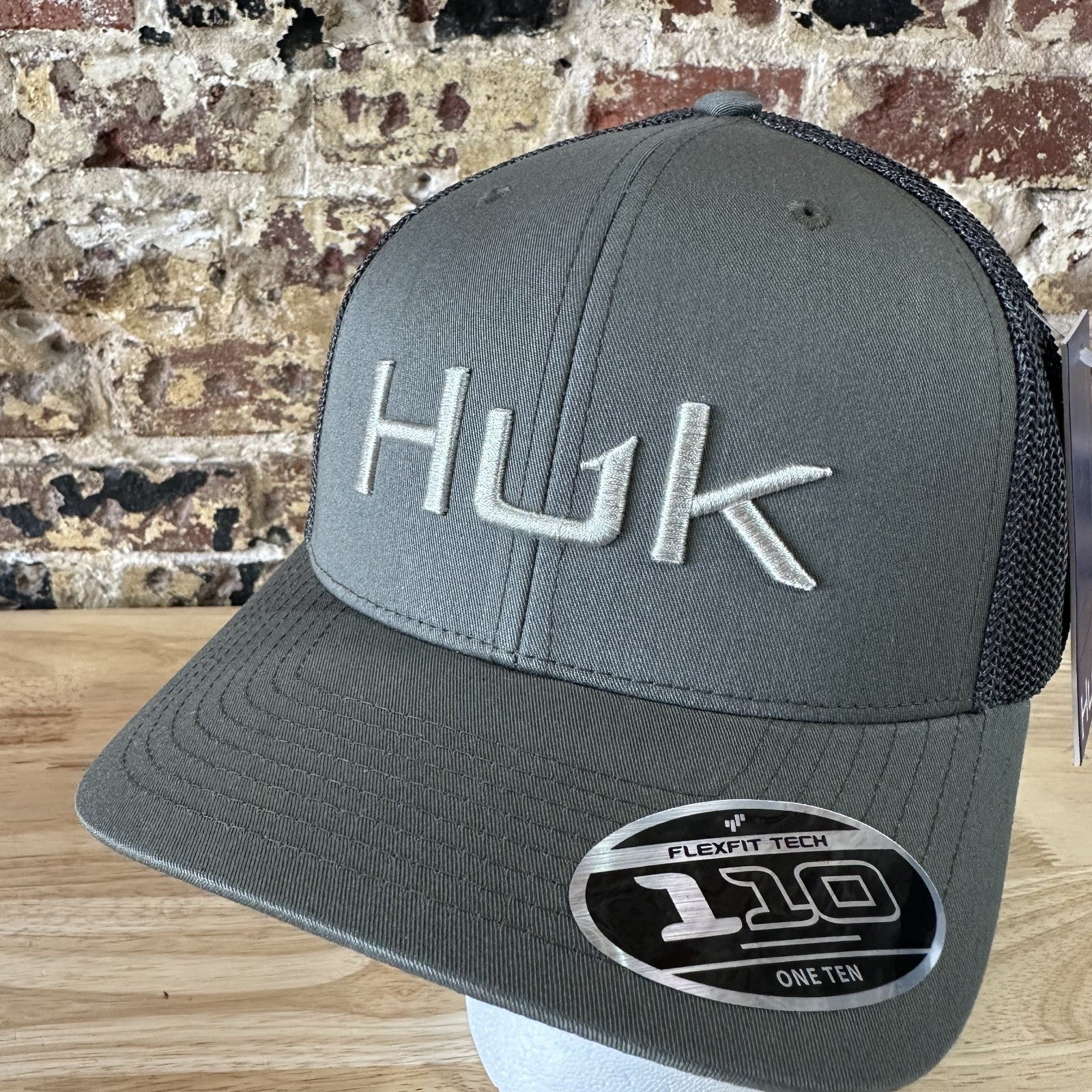 Huk Fishing Mens Green Snapback Cap Hat NEW