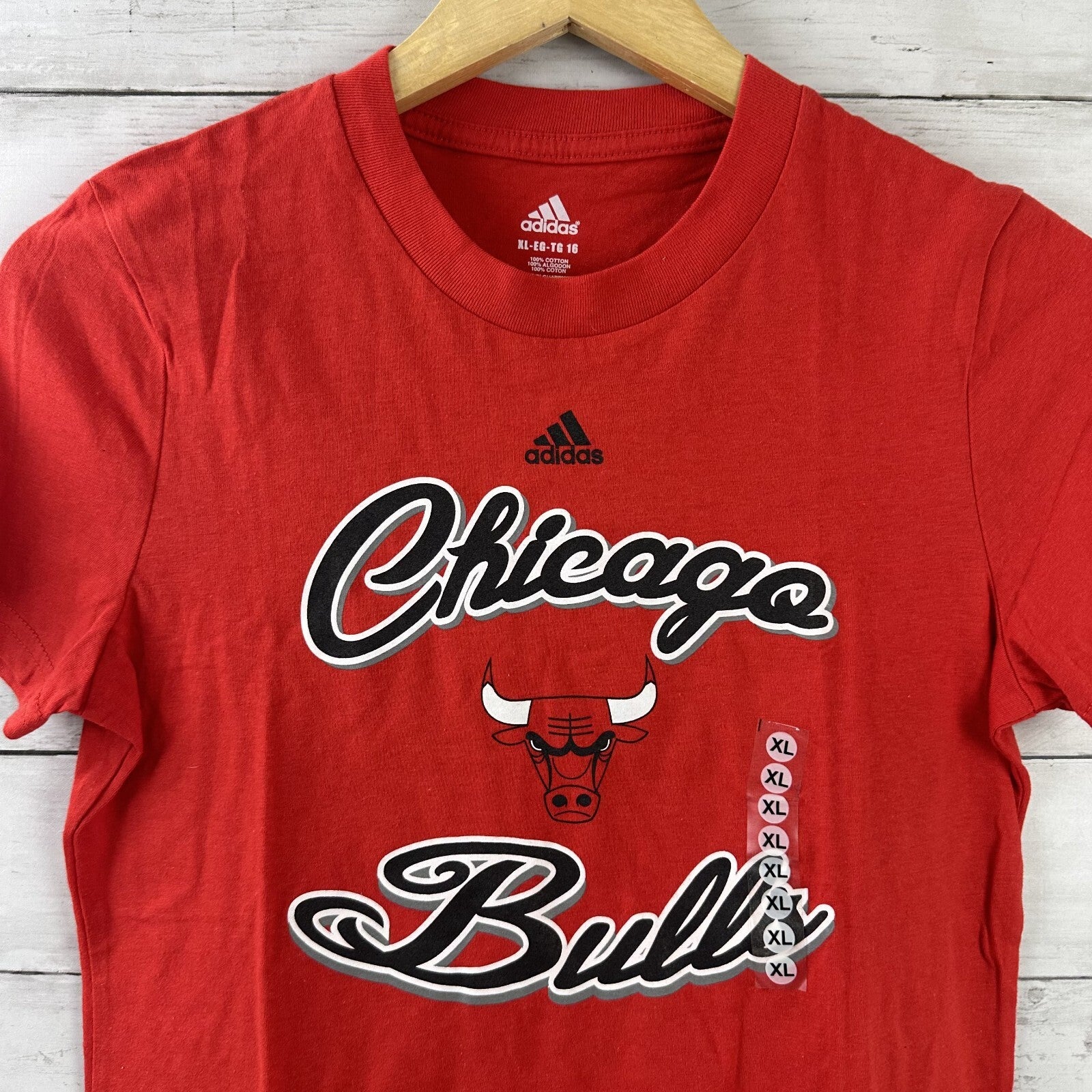 Adidas Bulls Girls XL T-Shirt