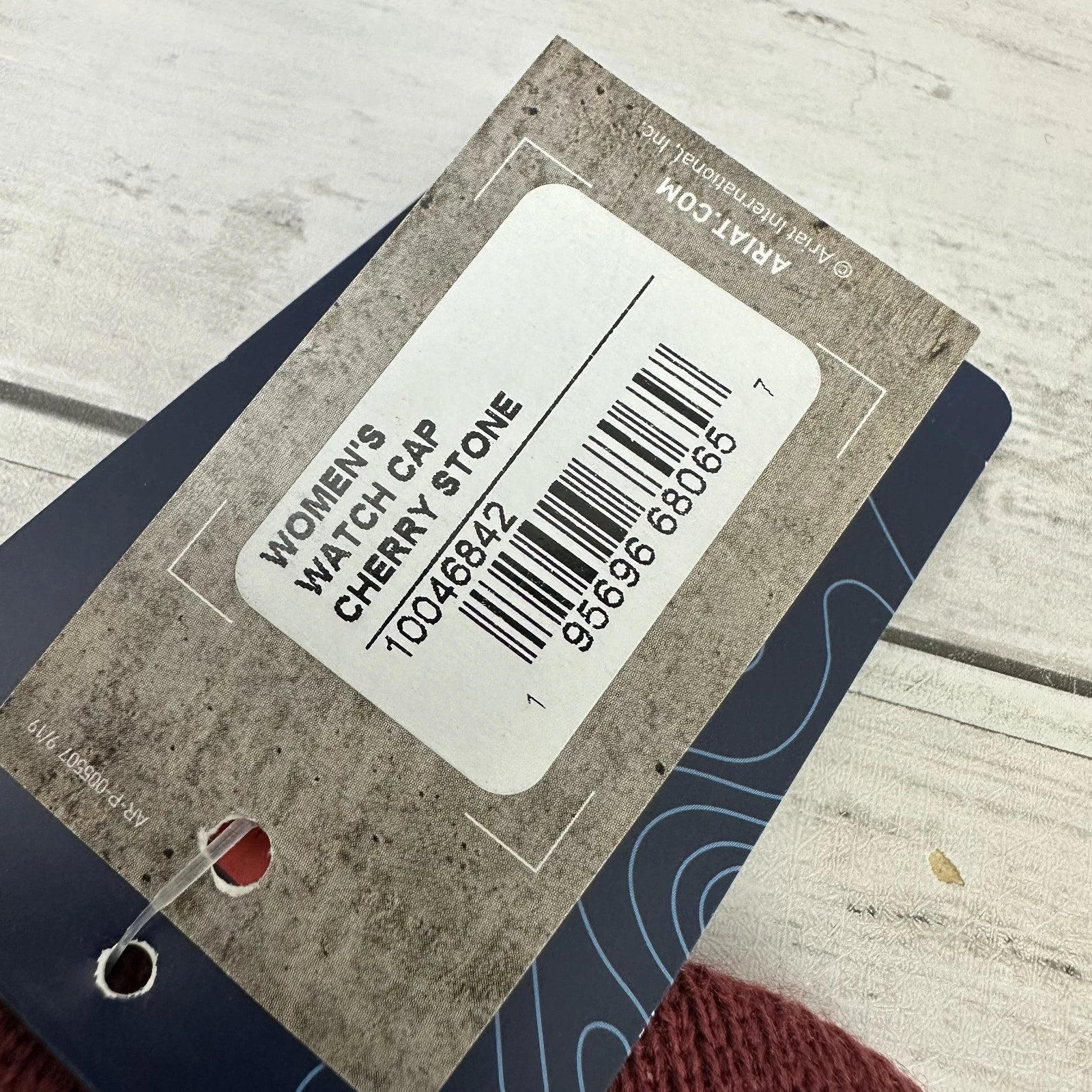 Ariat Rebar Women's Beanie Hat 3M Thinsulate Stretch Elite, Cherry Stone NWT