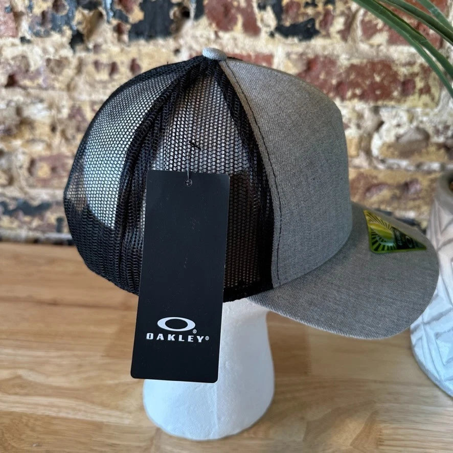 Oakley Classic Mid Grigio Scuro trucker Hat Mens Gray/Black Snapback NWT