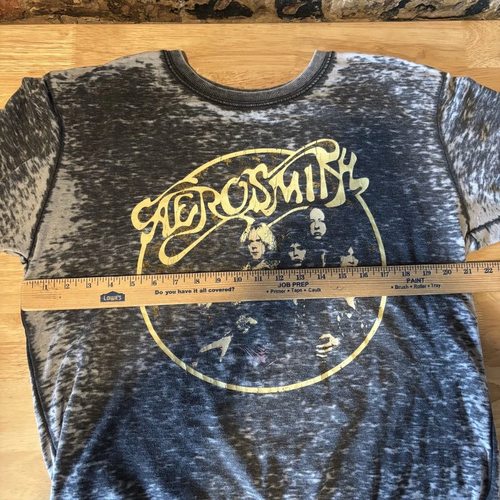 Recycled karma Aerosmith Women’s gray Sweatshirt Medium Pullover