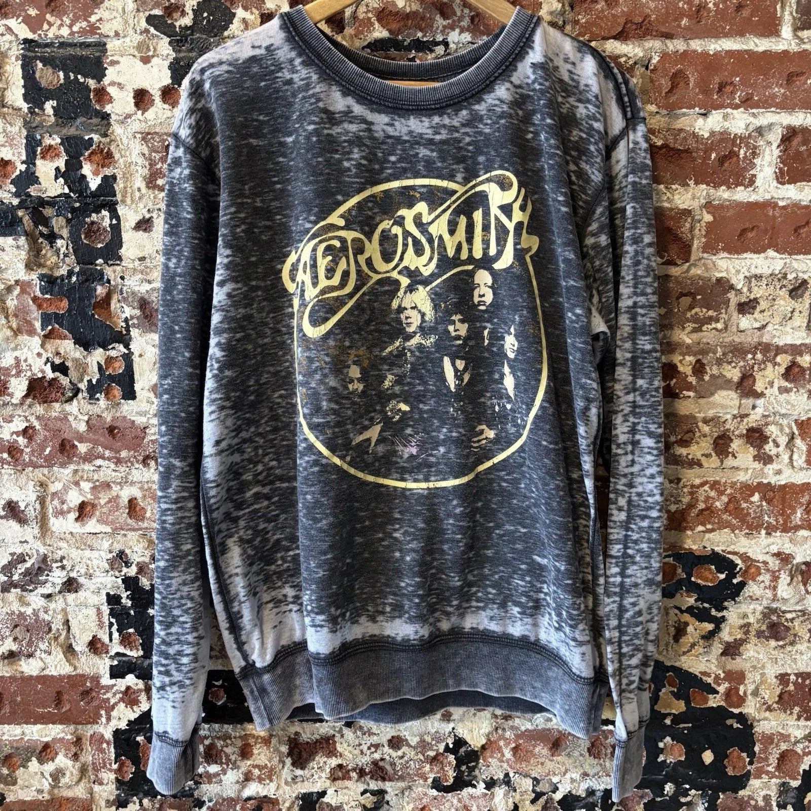Recycled karma Aerosmith Women’s gray Sweatshirt Medium Pullover